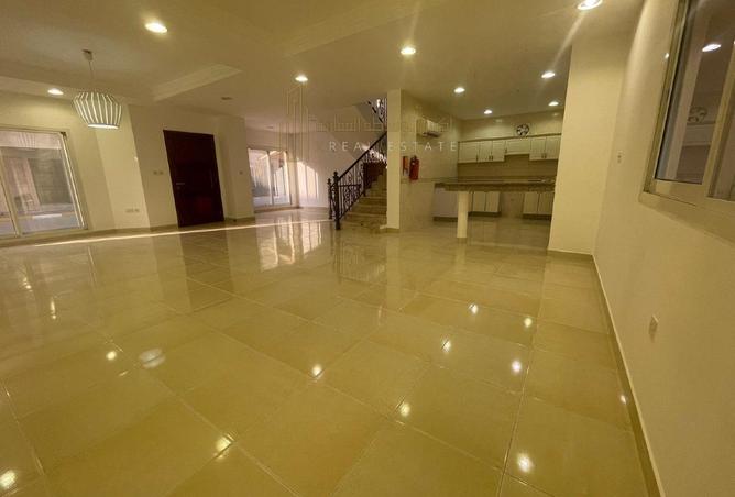 941950 - Property Image 2
