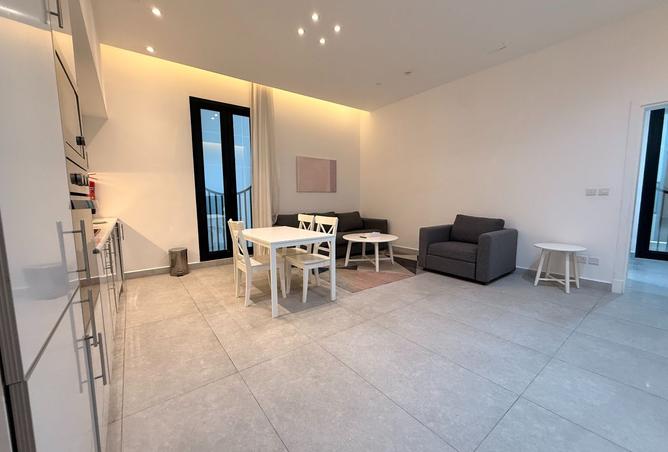 987628 - Property Image 2