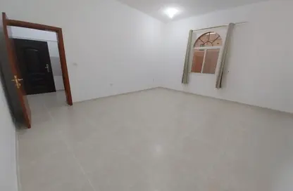 فيلا - 1 حمام للايجار في شارع المرخية - المرخية - الدوحة