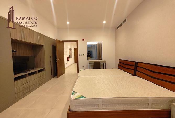 955422 - Property Image 2