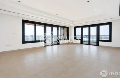 شقة - 3 غرف نوم - 3 حمامات للايجار في طريق بورتو الغربي - بورتو أرابيا - جزيرة اللؤلؤة - الدوحة