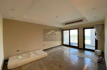 Apartment - 2 Bedrooms - 2 Bathrooms for rent in Viva West - Viva Bahriyah - The Pearl Island - Doha