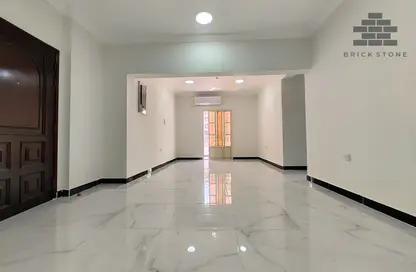 Apartment - 3 Bedrooms - 3 Bathrooms for rent in Muntazah 7 - Al Muntazah - Doha