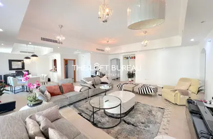 Apartment - 3 Bedrooms - 5 Bathrooms for rent in West Porto Drive - Porto Arabia - The Pearl Island - Doha