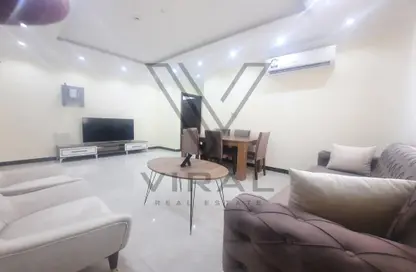Apartment - 2 Bedrooms - 2 Bathrooms for rent in Al Mansoura - Al Mansoura - Doha