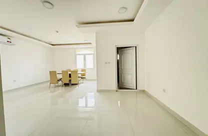 Apartment - 2 Bedrooms - 2 Bathrooms for rent in Al Hanaa Street - Al Gharrafa - Doha
