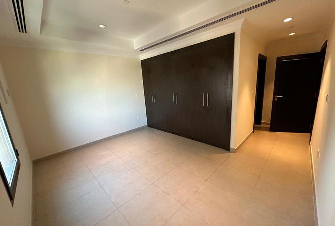 983736 - Property Image 3