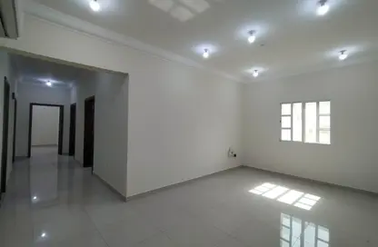 Apartment - 3 Bedrooms - 2 Bathrooms for rent in Al Tabari Street - Fereej Bin Omran - Doha