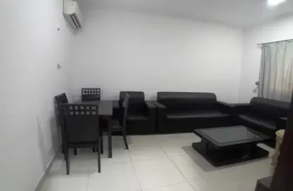 Apartment - 1 Bedroom - 1 Bathroom for rent in Umm Ghwailina Comm - Umm Ghuwalina - Umm Ghuwailina - Doha