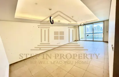Apartment - 2 Bedrooms - 4 Bathrooms for rent in Viva West - Viva Bahriyah - The Pearl Island - Doha