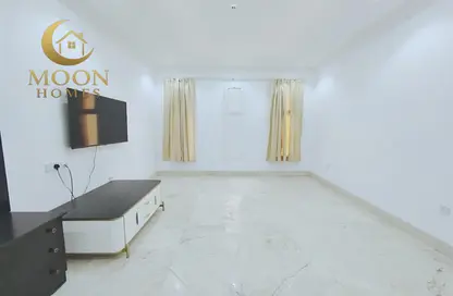 Apartment - 2 Bedrooms - 2 Bathrooms for rent in Muntazah 7 - Al Muntazah - Doha