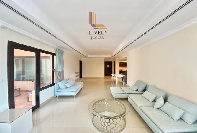 992588 - Property Image 3