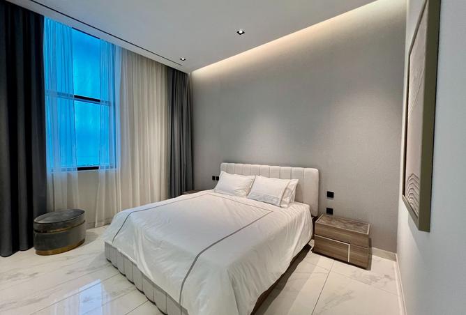 976661 - Property Image 2