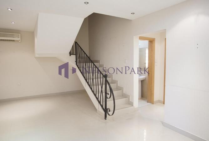 946633 - Property Image 3