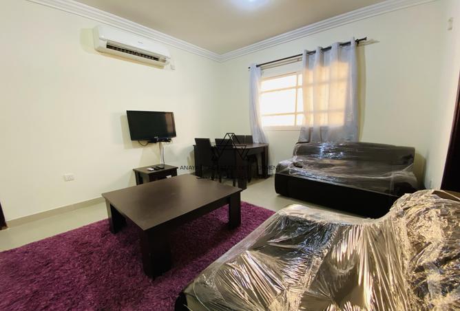 951462 - Property Image 2