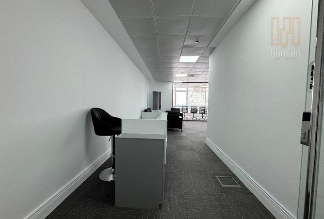 988909 - Property Image 3