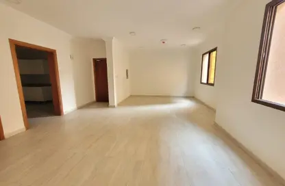 Apartment - 2 Bedrooms - 2 Bathrooms for rent in Al Mansoura - Al Mansoura - Doha
