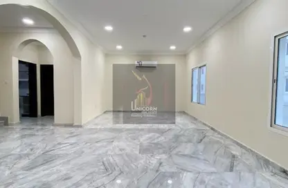 مجمع سكني - 4 غرف نوم - 4 حمامات للايجار في أسباير زون - الوعب - الدوحة