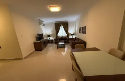 Apartment - 3 Bedrooms - 3 Bathrooms for rent in Umm Ghuwailina 4 - Umm Ghuwailina - Doha