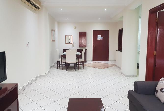 928541 - Property Image 2