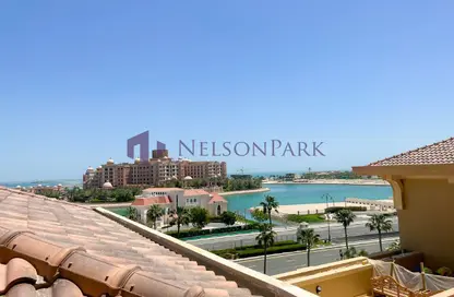 Apartment - 2 Bedrooms - 3 Bathrooms for sale in West Porto Drive - Porto Arabia - The Pearl Island - Doha
