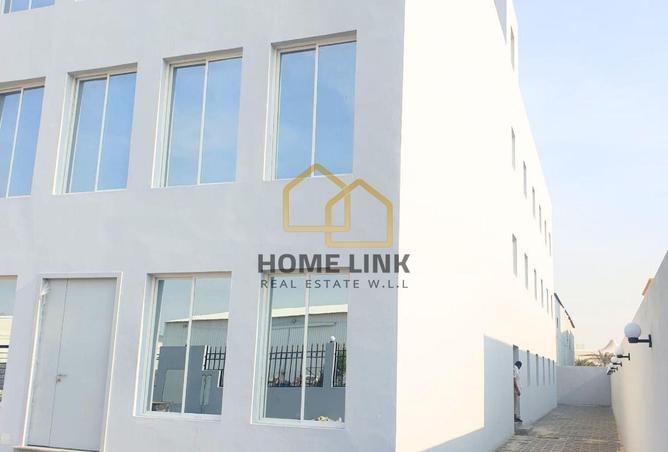 899577 - Property Image 2