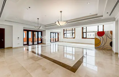 Apartment - 5 Bedrooms - 6 Bathrooms for rent in East Porto Drive - Porto Arabia - The Pearl Island - Doha