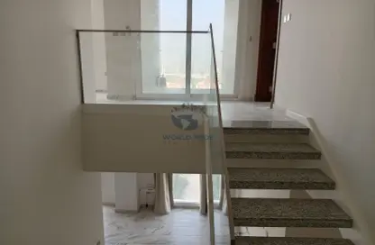 Stairs image for: Duplex - 3 Bedrooms - 3 Bathrooms for rent in Musheireb - Musheireb - Doha, Image 1