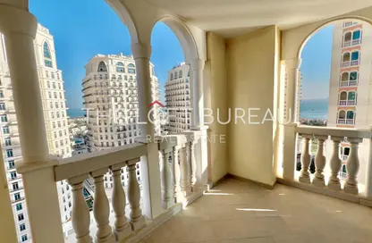 Apartment - 2 Bedrooms - 3 Bathrooms for rent in Viva West - Viva Bahriyah - The Pearl Island - Doha