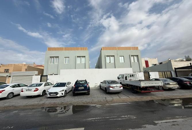 988585 - Property Main Image