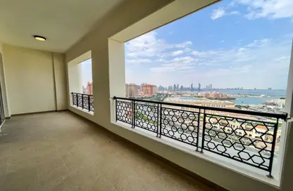 Apartment - 3 Bedrooms - 5 Bathrooms for rent in Viva West - Viva Bahriyah - The Pearl Island - Doha