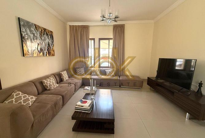 912897 - Property Image 2