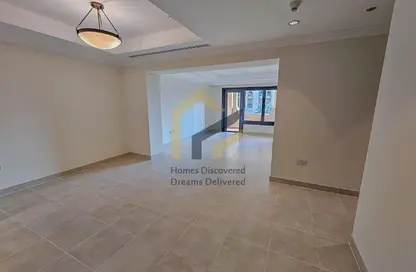 تاون هاوس - غرفة نوم - 1 حمام للايجار في (برج 7 ( برج فيراري - بورتو أرابيا - جزيرة اللؤلؤة - الدوحة