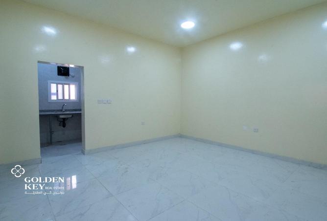 829576 - Property Image 2