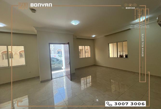 Villa - 5 Bedrooms - 4 Bathrooms for rent in Umm Salal Ali - Umm Salal Ali - Doha