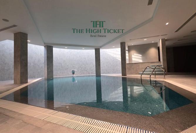 956561 - Property Image 3