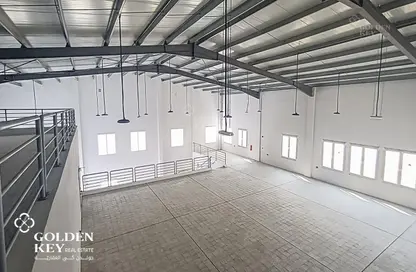 Warehouse - Studio - 1 Bathroom for rent in East Industrial Street - Birkat Al Awamer - Al Wakra