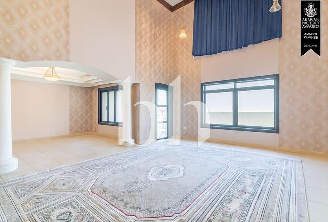 969961 - Property Image 2