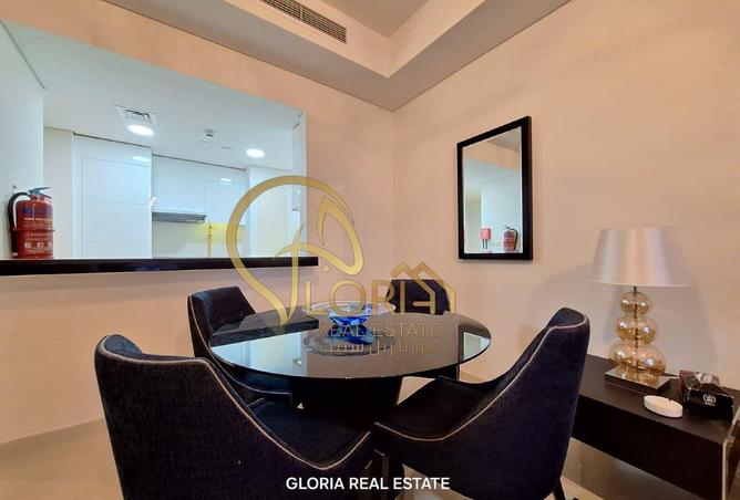 983384 - Property Image 2