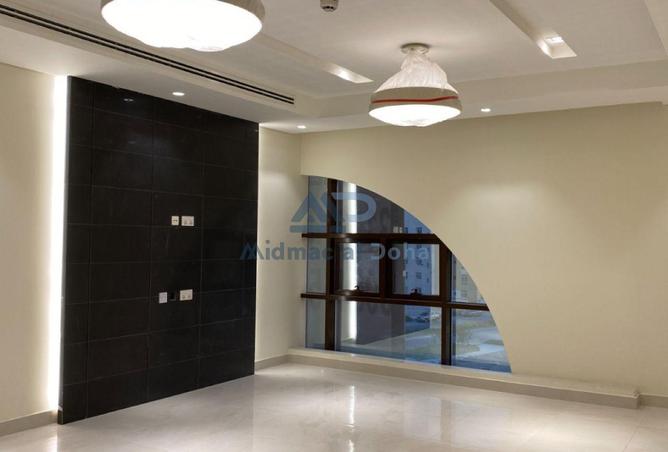 942073 - Property Main Image