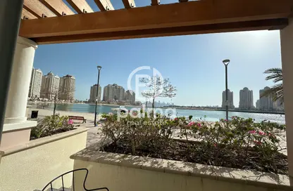 تاون هاوس - غرفة نوم - 2 حمامات للايجار في فيفا غرب - فيفا بحرية - جزيرة اللؤلؤة - الدوحة