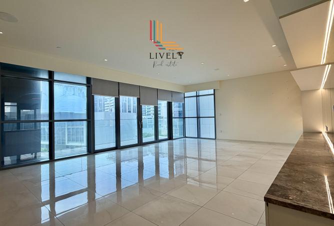 985871 - Property Main Image