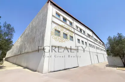 Warehouse - Studio for sale in Industrial Area 1 - Industrial Area - Doha
