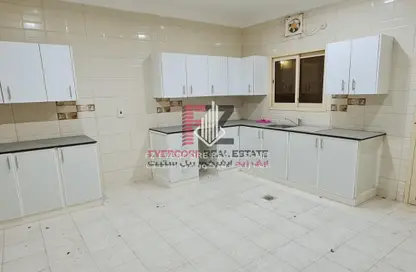 Villa - 6 Bedrooms - 5 Bathrooms for rent in Al Thumama - Al Thumama - Doha