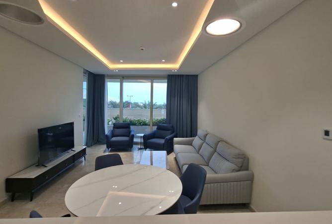 987068 - Property Image 2