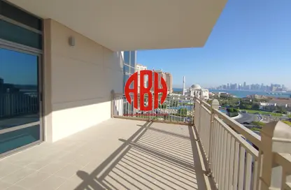 Apartment - 3 Bedrooms - 4 Bathrooms for rent in Abraj Bay - Abraj Quartiers - The Pearl Island - Doha