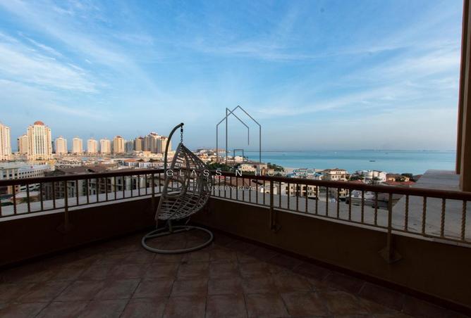 Apartment - 1 Bedroom - 2 Bathrooms for sale in West Porto Drive - Porto Arabia - The Pearl Island - Doha