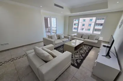 Apartment - 2 Bedrooms - 3 Bathrooms for rent in Porto Arabia Townhouses - Porto Arabia - The Pearl Island - Doha