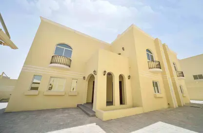 فيلا - 6 غرف نوم - 6 حمامات للايجار في حديقة الجنوب - الوكير - الوكرة