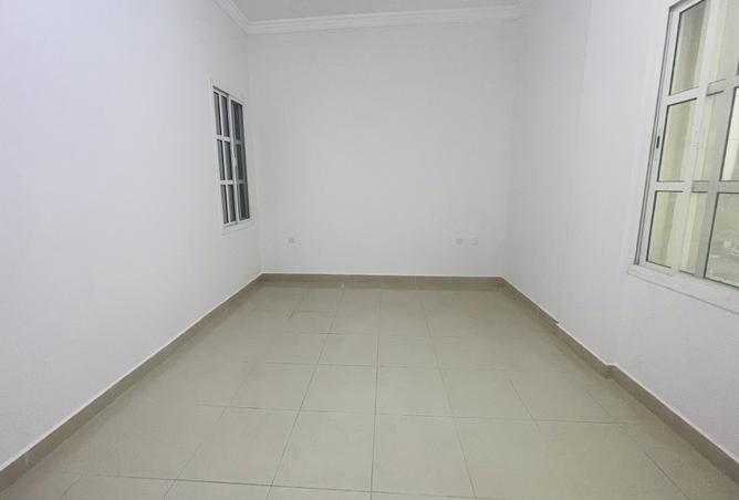 947409 - Property Image 2